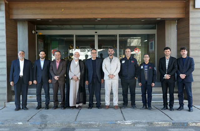 بازدید نمایندگان محترم مجلس شورای اسلامی و شهردار و مدیر عامل شرکت قطار شهری قم